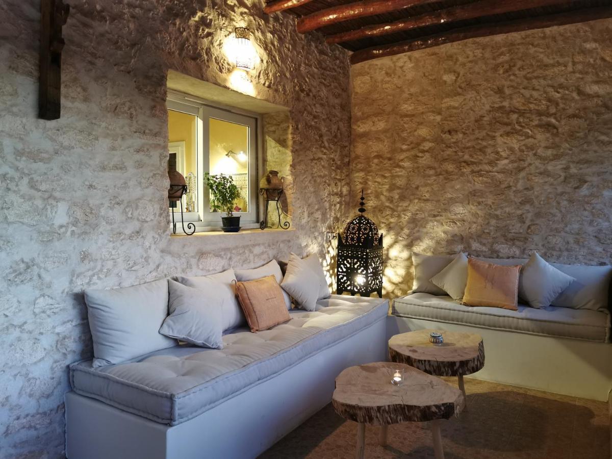 Villa Maison Mimosa, Lovely 3 Bedroom With A Large Pool *